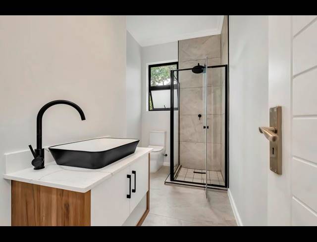 4 BEDROOM HOUSE FOR SALE IN BRYANSTON